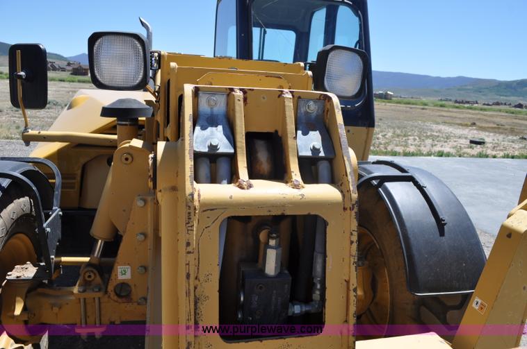 image for item A5949 2000 Caterpillar TH63 telehandler