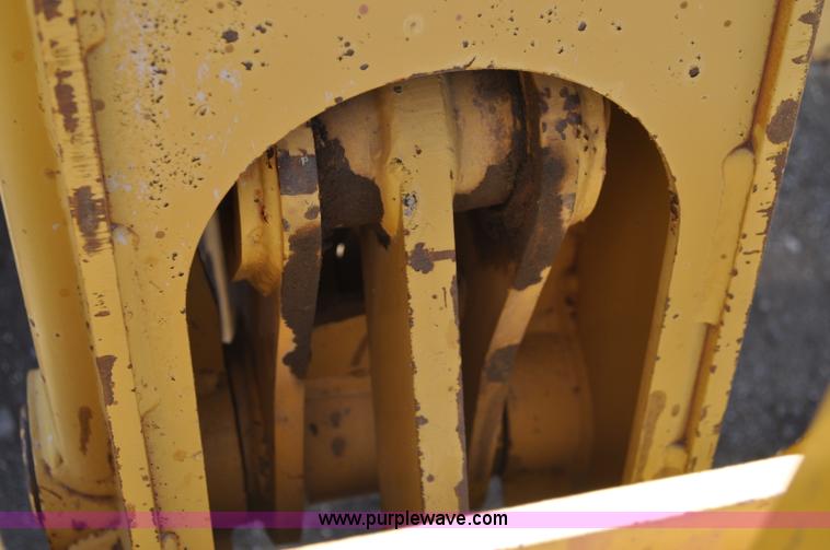 image for item A5949 2000 Caterpillar TH63 telehandler