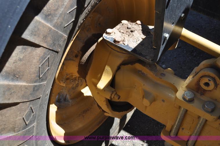 image for item A5949 2000 Caterpillar TH63 telehandler