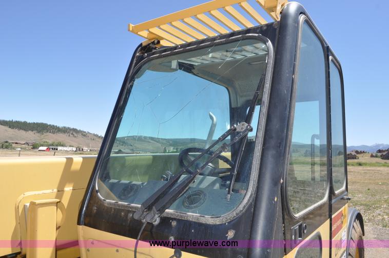 image for item A5949 2000 Caterpillar TH63 telehandler
