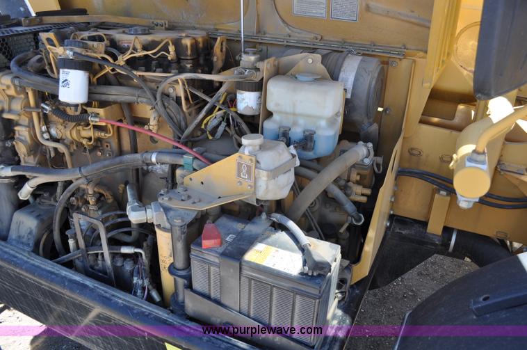 image for item A5949 2000 Caterpillar TH63 telehandler