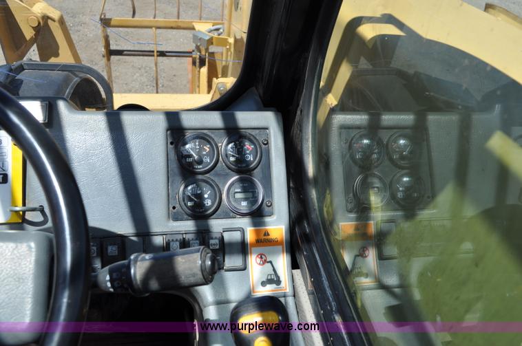 image for item A5949 2000 Caterpillar TH63 telehandler