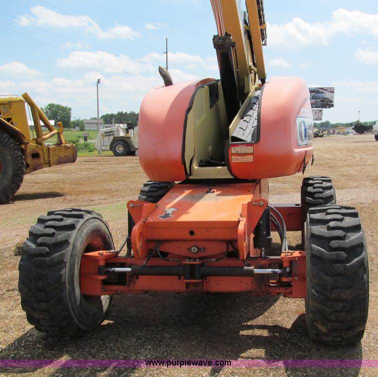 image for item A7519 JLG 600S telescoping boom lift