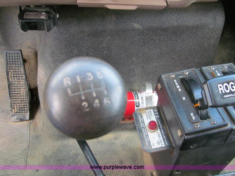 image for item A7520 1996 Ford F850 dump truck