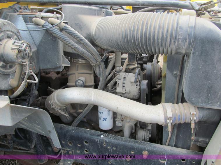 image for item A7520 1996 Ford F850 dump truck