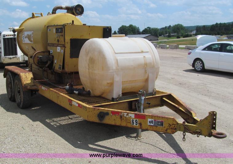 image for item A7524 McLaughlin Vacumole MELT-500D portable vacuum unit