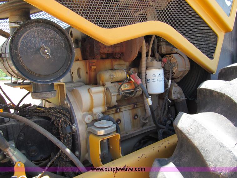 image for item A7525 2002 Superpac 8410P padfoot compactor