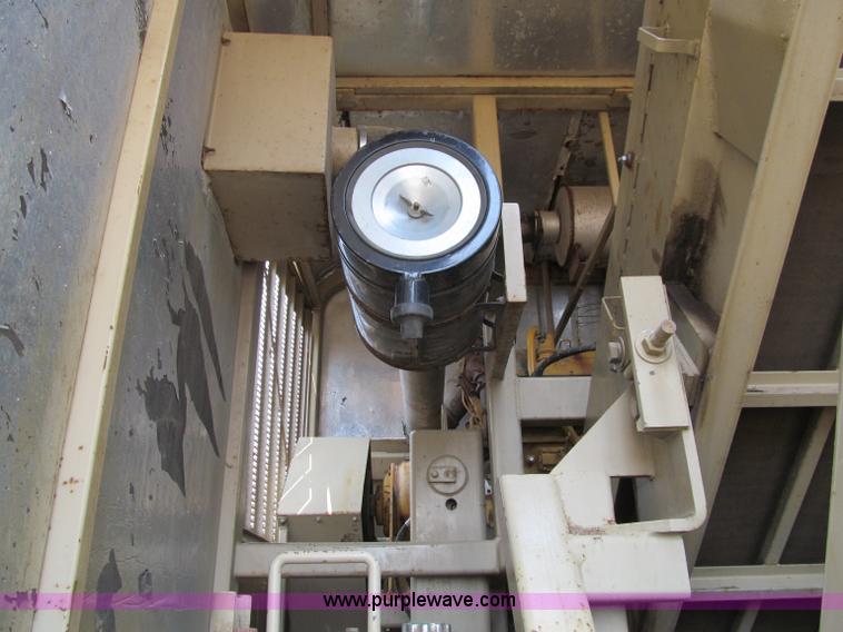 image for item A8361 Portec 1042 portable tumble grinder