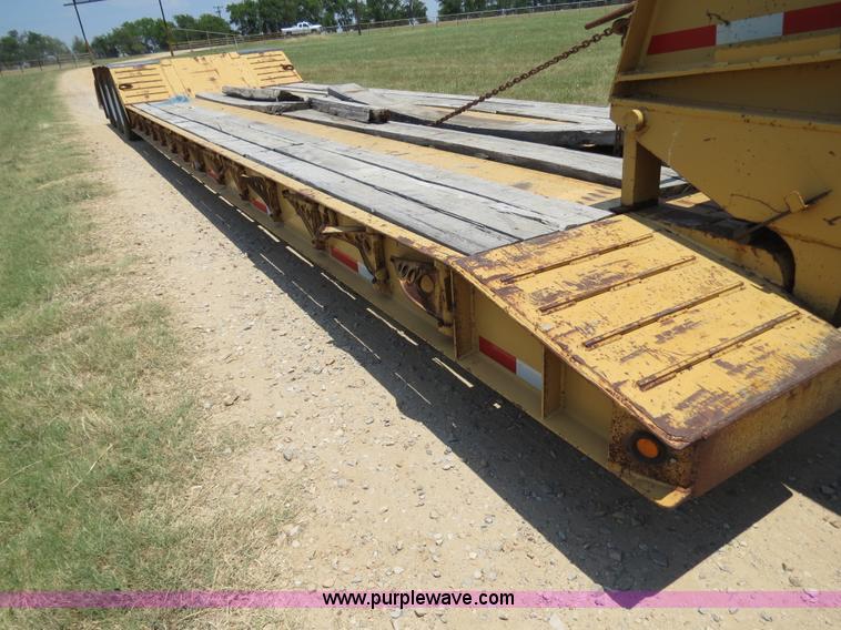 image for item B2413 2009 Witzco Challenger RG-50 52.5' detachable drop deck lowboy trailer