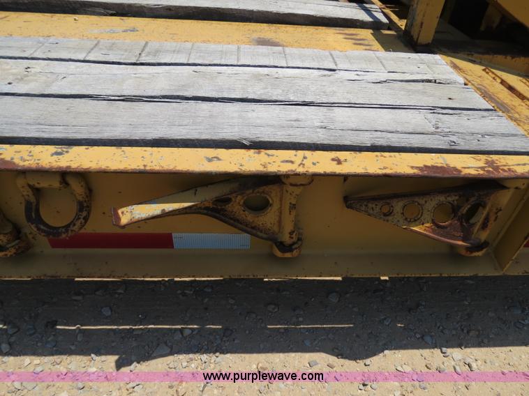 image for item B2413 2009 Witzco Challenger RG-50 52.5' detachable drop deck lowboy trailer