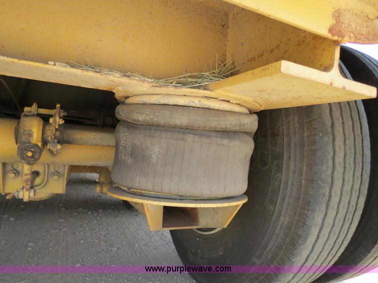 image for item B2413 2009 Witzco Challenger RG-50 52.5' detachable drop deck lowboy trailer