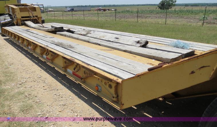 image for item B2413 2009 Witzco Challenger RG-50 52.5' detachable drop deck lowboy trailer