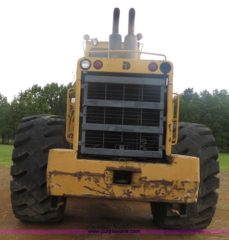 image for item B2450 1990 Dresser 970 wheel dozer
