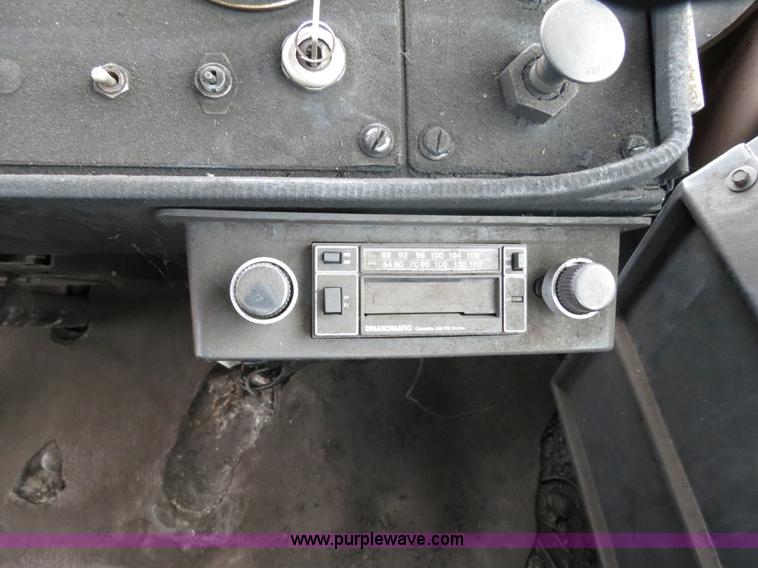 image for item B2450 1990 Dresser 970 wheel dozer