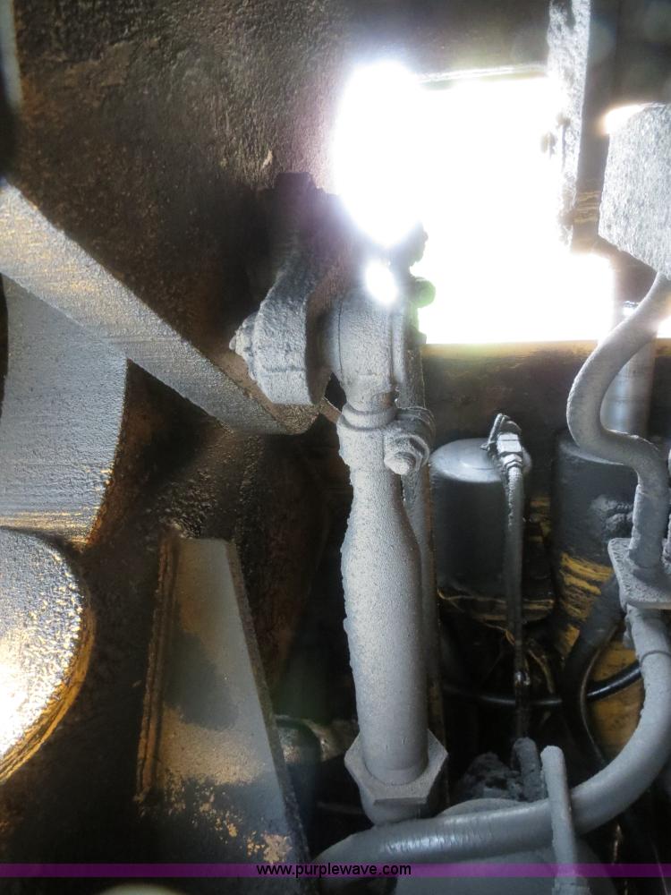 image for item B2450 1990 Dresser 970 wheel dozer