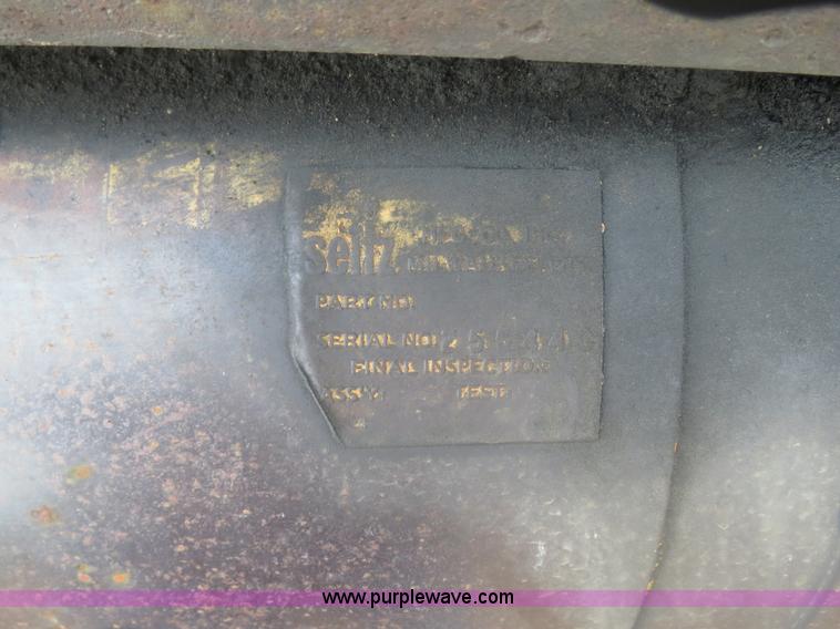 image for item B2450 1990 Dresser 970 wheel dozer