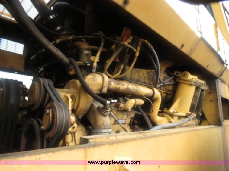 image for item B2450 1990 Dresser 970 wheel dozer