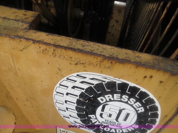 image for item B2450 1990 Dresser 970 wheel dozer