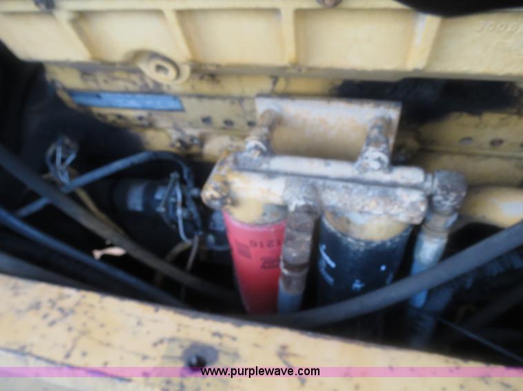 image for item B2450 1990 Dresser 970 wheel dozer