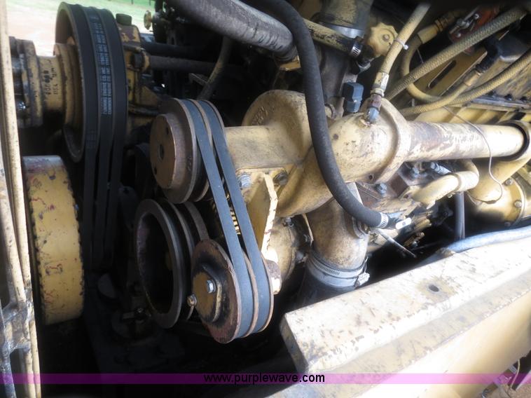 image for item B2450 1990 Dresser 970 wheel dozer