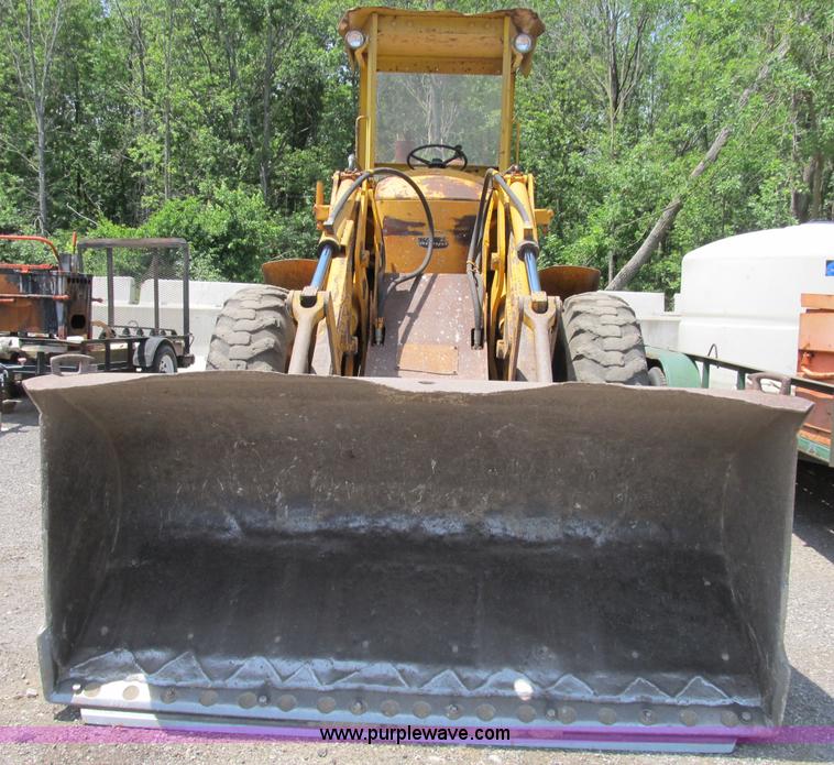 image for item B2727 1969 John Deere 544 wheel loader