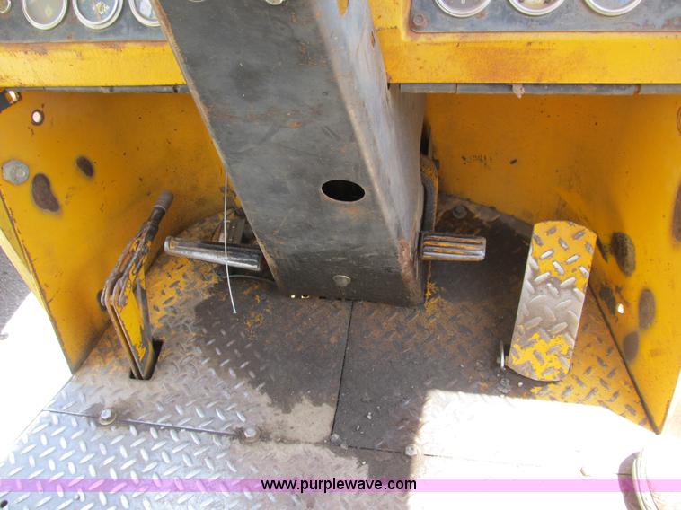 image for item B2727 1969 John Deere 544 wheel loader