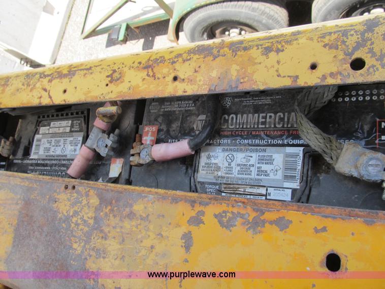 image for item B2727 1969 John Deere 544 wheel loader