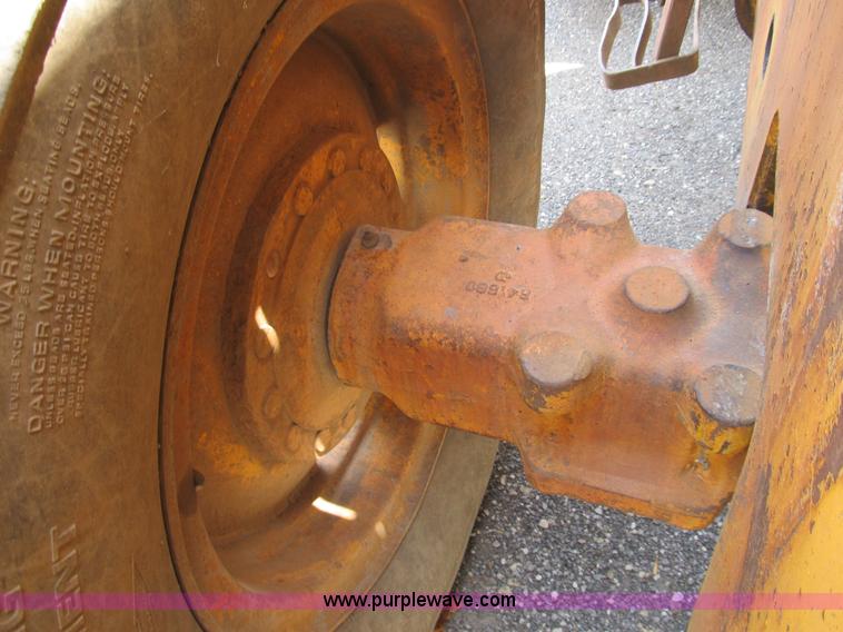 image for item B2727 1969 John Deere 544 wheel loader