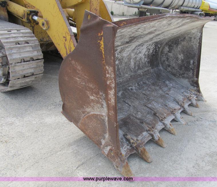 image for item B2736 1993 Komatsu D66S-1 track loader