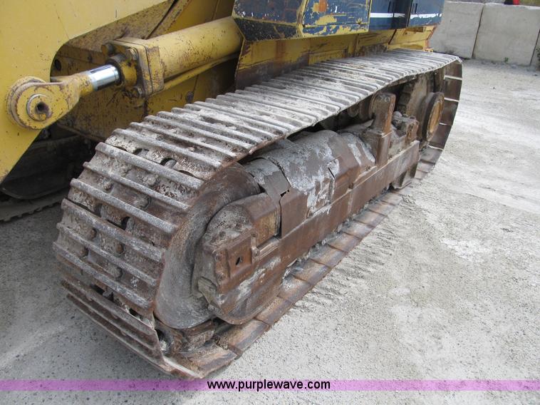 image for item B2736 1993 Komatsu D66S-1 track loader