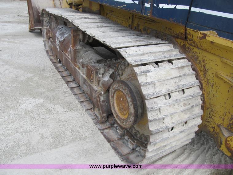 image for item B2736 1993 Komatsu D66S-1 track loader