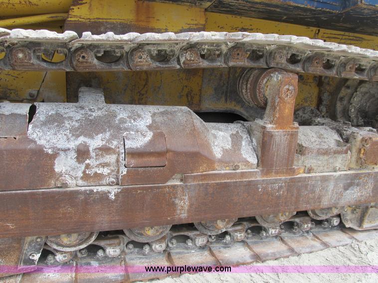 image for item B2736 1993 Komatsu D66S-1 track loader