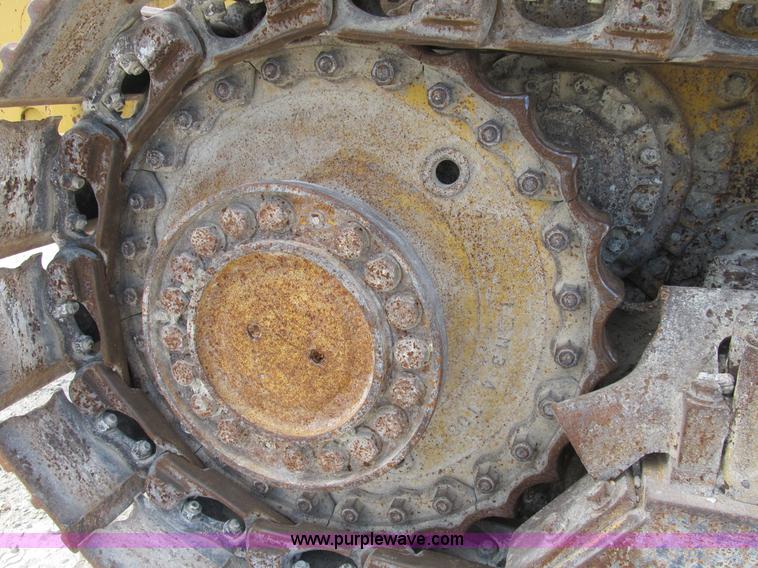 image for item B2736 1993 Komatsu D66S-1 track loader