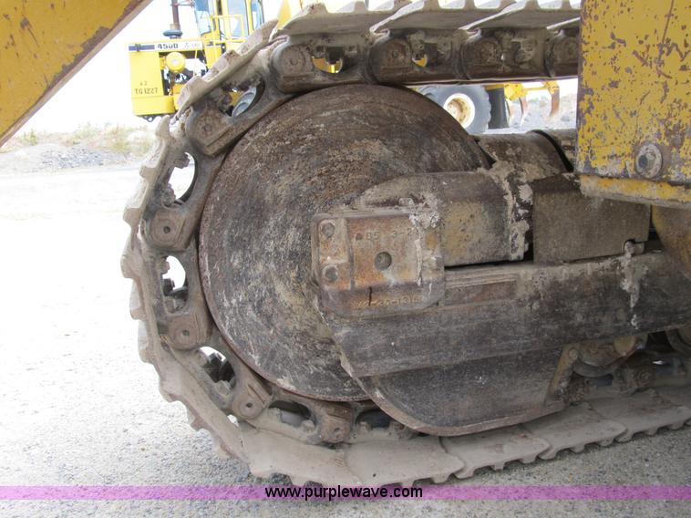 image for item B2736 1993 Komatsu D66S-1 track loader