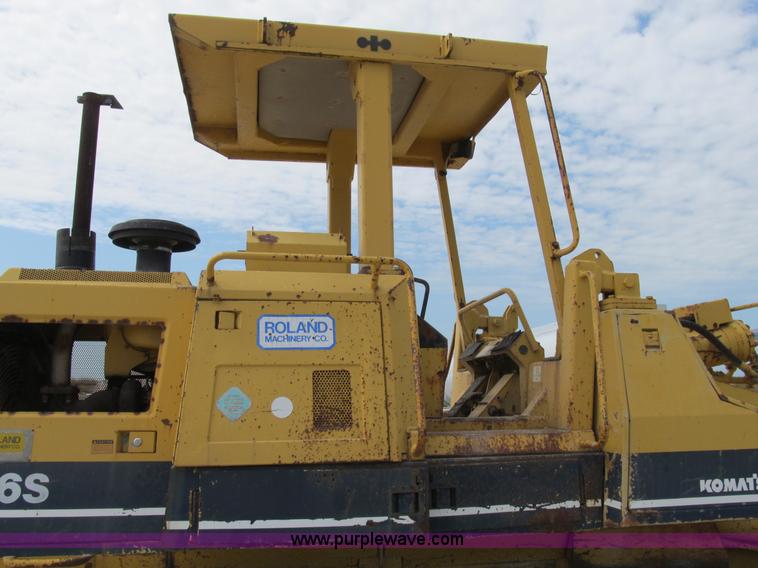 image for item B2736 1993 Komatsu D66S-1 track loader
