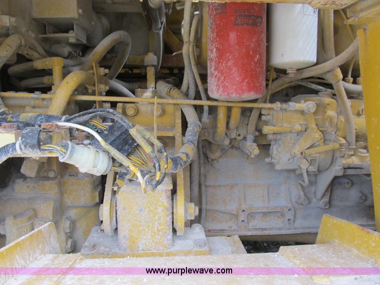 image for item B2736 1993 Komatsu D66S-1 track loader