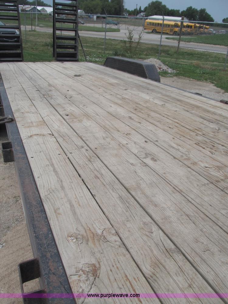 image for item B5154 2006 Pro-Trak tandem axle gooseneck trailer