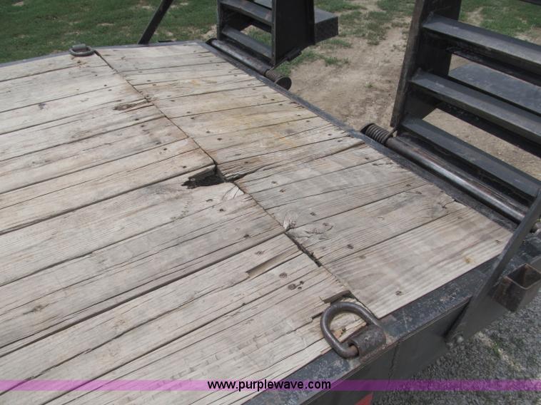 image for item B5154 2006 Pro-Trak tandem axle gooseneck trailer