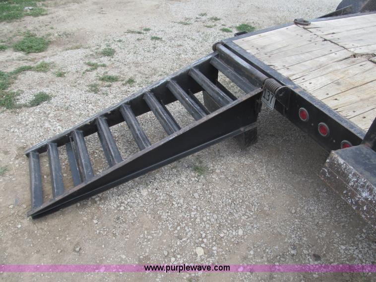 image for item B5154 2006 Pro-Trak tandem axle gooseneck trailer