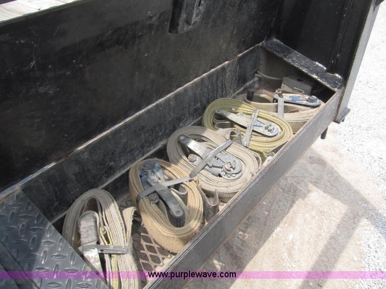 image for item B5154 2006 Pro-Trak tandem axle gooseneck trailer