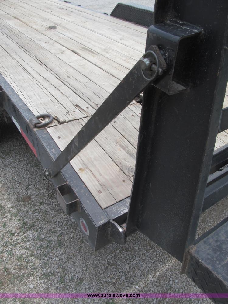 image for item B5154 2006 Pro-Trak tandem axle gooseneck trailer