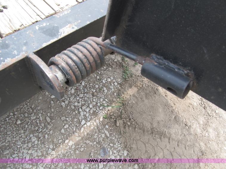 image for item B5154 2006 Pro-Trak tandem axle gooseneck trailer