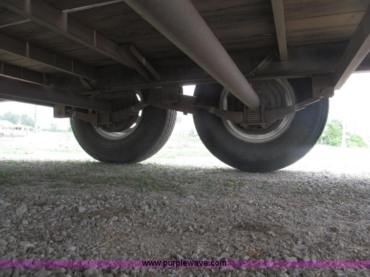 image for item B5154 2006 Pro-Trak tandem axle gooseneck trailer