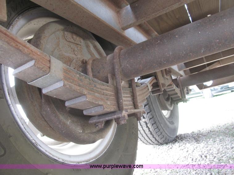 image for item B5154 2006 Pro-Trak tandem axle gooseneck trailer