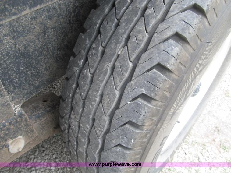 image for item B5154 2006 Pro-Trak tandem axle gooseneck trailer