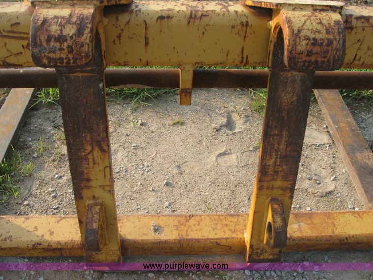 image for item B6391 Caterpillar forklift attachment