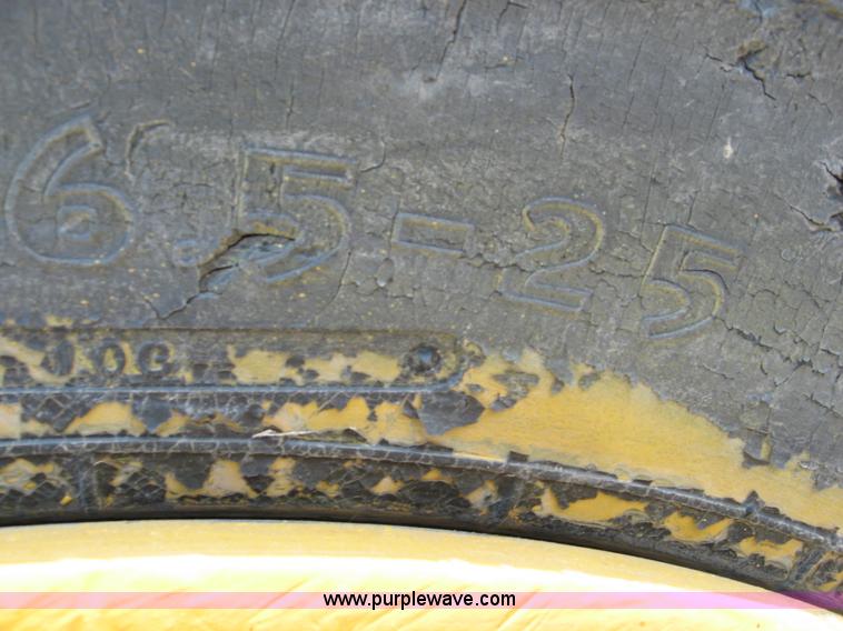 image for item B6398 1989 Fiat-Allis FR20B wheel loader