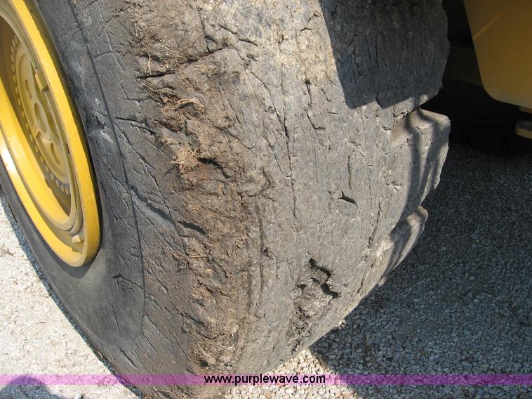 image for item B6398 1989 Fiat-Allis FR20B wheel loader