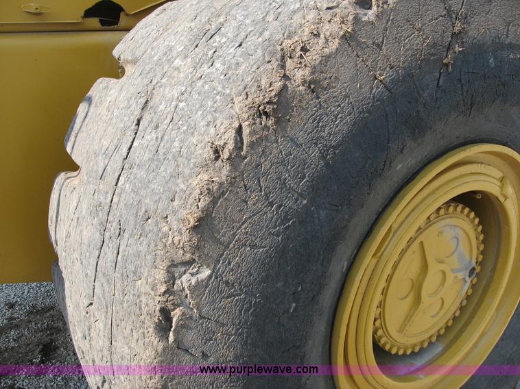 image for item B6398 1989 Fiat-Allis FR20B wheel loader