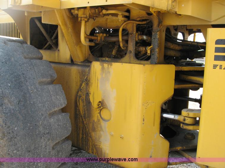 image for item B6398 1989 Fiat-Allis FR20B wheel loader